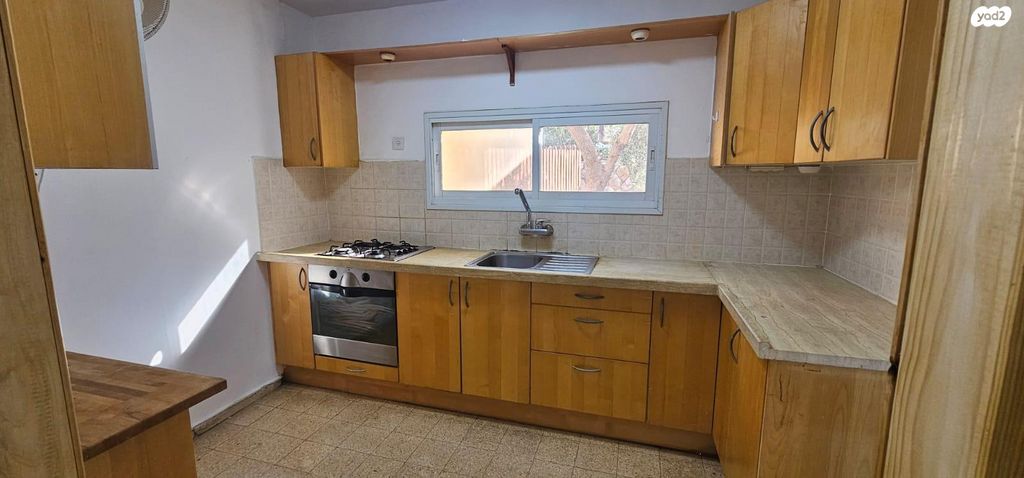 דרך הגלעד 218