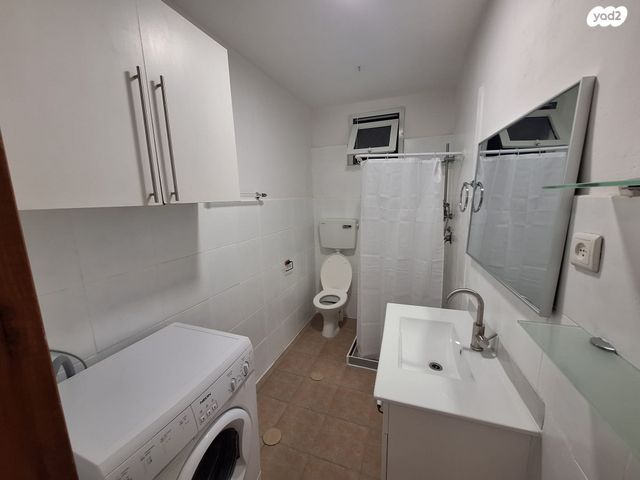 יחידת דיור, הנגב 8, יסודות, בני ברק