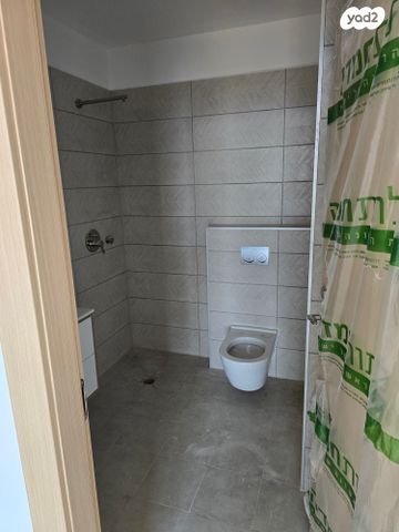 גג/ פנטהאוז, אמנון ליפקין שחק 1, נוף הטיילת, נתניה