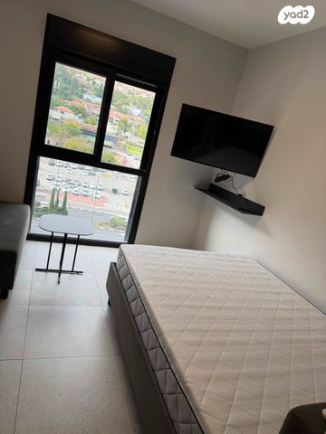 סטודיו/ לופט, תל חי 60, שיכון ד', קרית שמונה