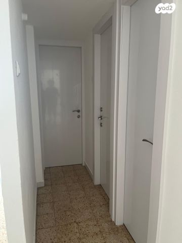 דירה, ישראל בן ציון 8, דרום מערב ותיק, בת ים