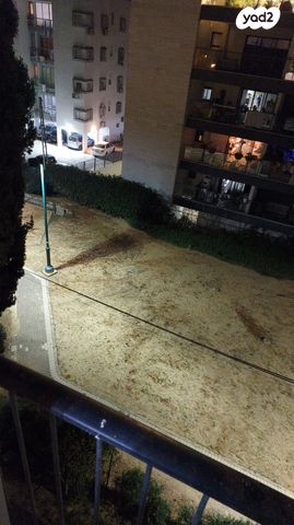 דירה, דרך מגדיאל 42, מגדיאל, הוד השרון