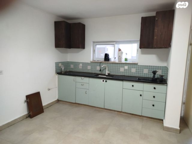 יחידת דיור, החרוב 11, עץ אפרים, עץ אפרים