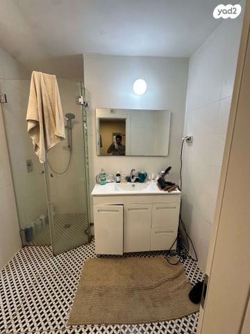 דירה, הרצל 165, ב' / צפון מערב העיר, רחובות