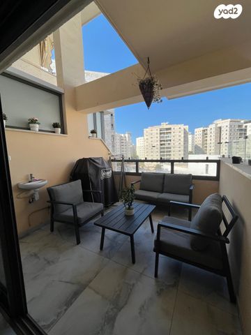 דירה, העצמאות 75, רובע הקריה, הסיטי, אשדוד