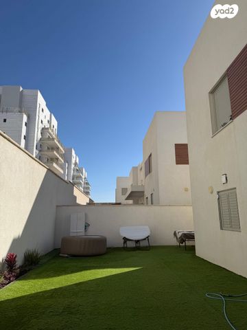 בית פרטי/ קוטג', נחל נטפים 1, פארק הנחל, באר שבע