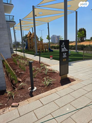 גג/ פנטהאוז, אמנון ליפקין שחק 1, נוף הטיילת, נתניה