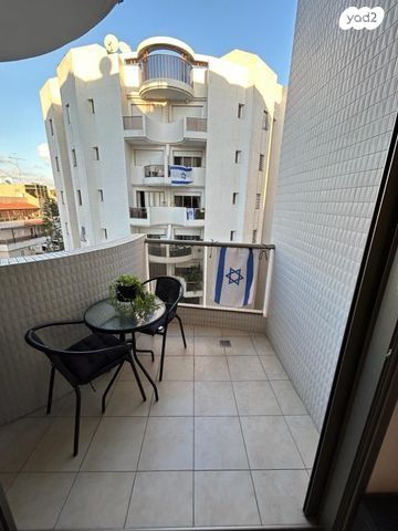 דירה, הרב נריה 9, נאות שקמה, ראשון לציון