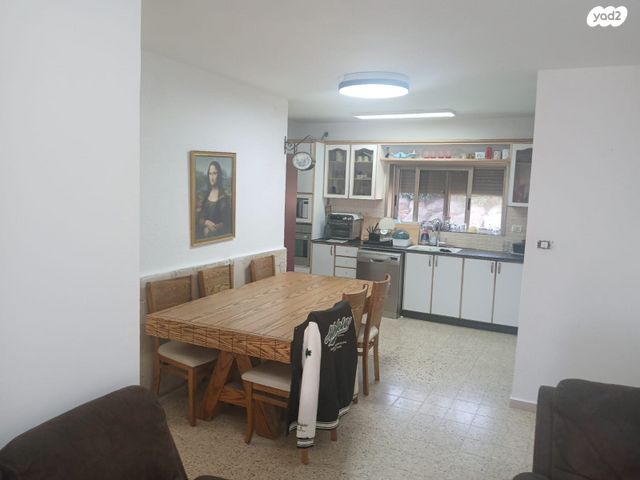 בית פרטי/ קוטג', הגפן 6, הזיתים, מנחמיה