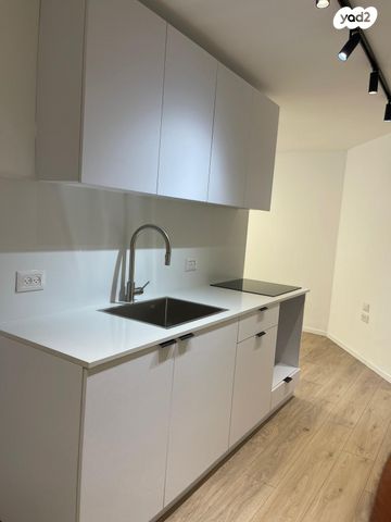 סמטת תל חי 7