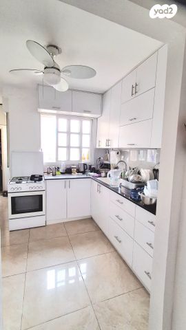 דירה, הגיבור האלמוני 44, יד אליהו, תל אביב יפו