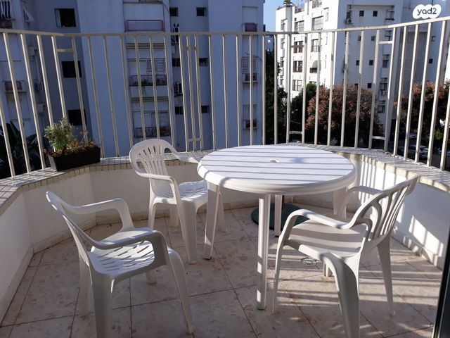 דירה, פרחי אביב 3, נחלת יצחק, תל אביב יפו