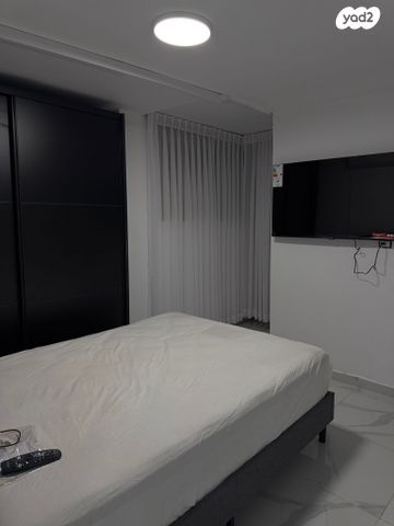 מרתף/ פרטר, אוסישקין 20, ד' / מערב מרכז העיר, רחובות