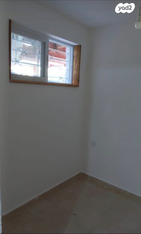 דירה, הנוטרים 22, קטמונים, ירושלים