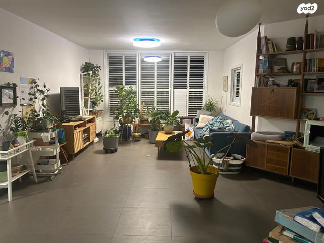 דירה, וייצמן 15, כפר גנים א, פתח תקווה