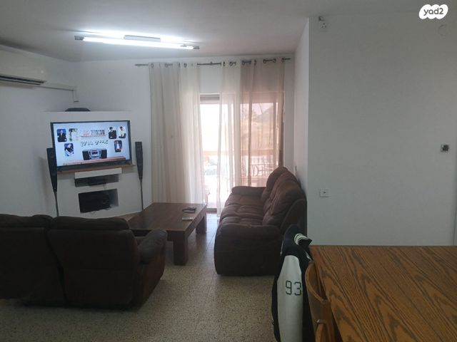 בית פרטי/ קוטג', הגפן 6, הזיתים, מנחמיה