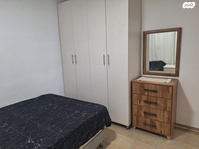 יחידת דיור, הנגב 8, יסודות, בני ברק