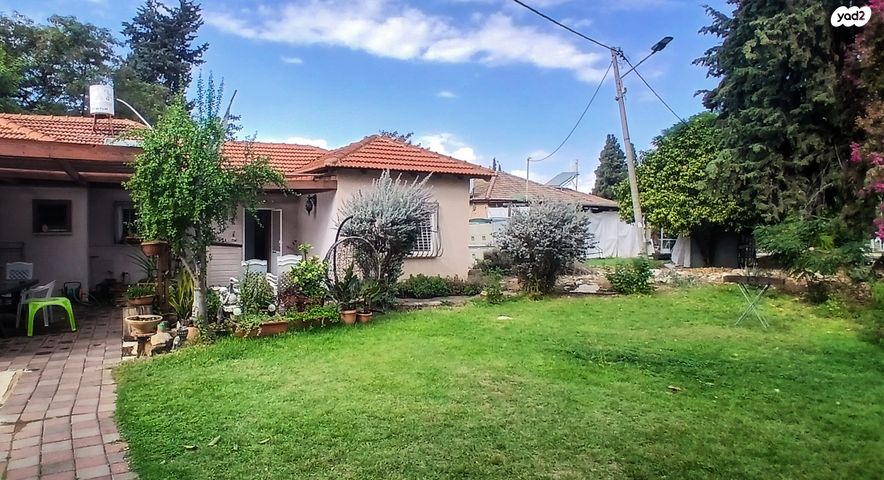 בית פרטי/ קוטג', המייסדים 14, כפר דניאל, כפר דניאל