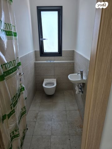 גג/ פנטהאוז, אמנון ליפקין שחק 1, נוף הטיילת, נתניה