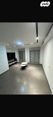 שדרות ירושלים 104