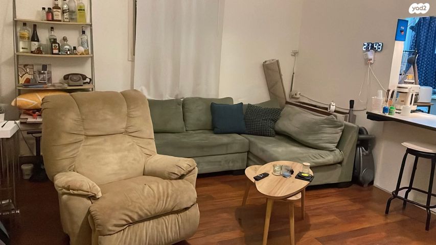 המלך ג'ורג' 80