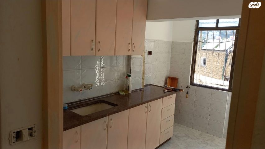 דירה, הנוטרים 22, קטמונים, ירושלים