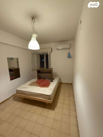 שדרות דגניה 7