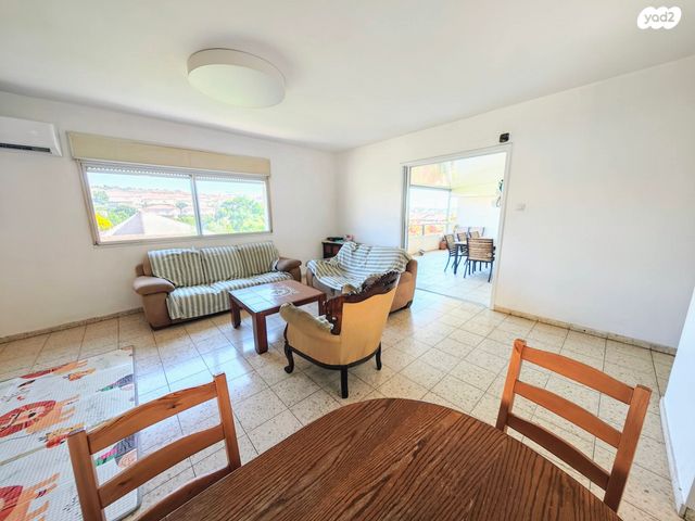 דו משפחתי, צה"ל 6, רובע ג', אריאל