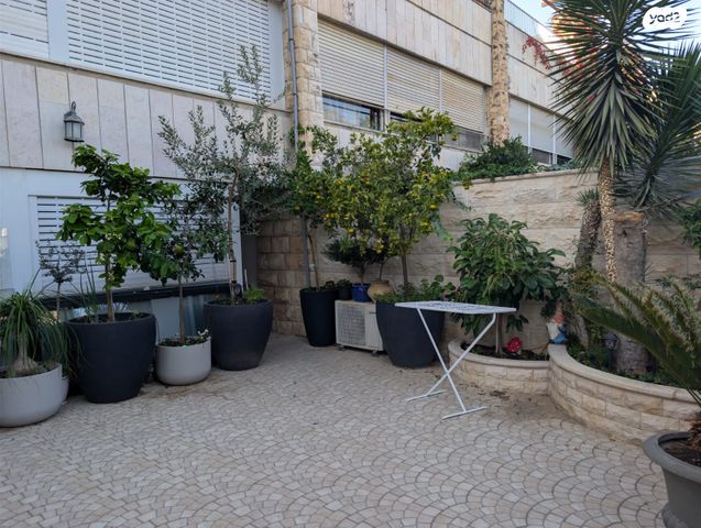 יחידת דיור, ח.ד. שחר 15, בית הכרם, רמת בית הכרם, ירושלים