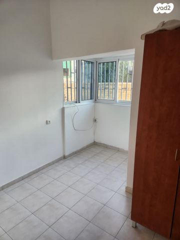 דירה, אלנבי 38, כרם התימנים, תל אביב יפו