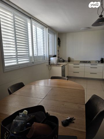 דירה, מלכי ישראל 10, הרצליה הירוקה, נווה עובד, הרצליה