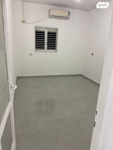 דירה, ברנר 8, לב העיר, בת ים