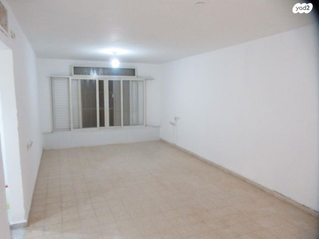 שדרות מלכי ישראל 17