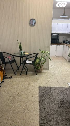 דירה, אלימלך 4, שכונת בן גוריון, מרכז העיר ג', רמת גן