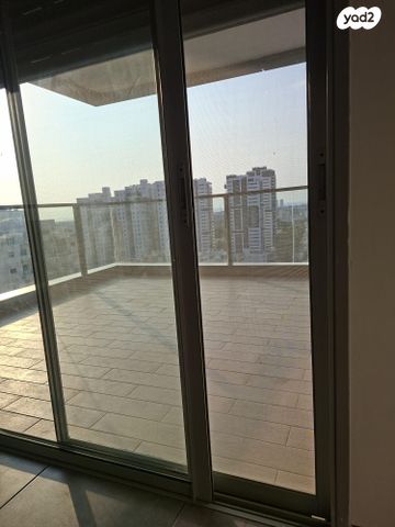 דירה, הרברט סמואל 57, מרכז העיר, חדרה