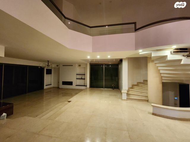 בית פרטי/ קוטג', חיים גלעד 20, בת גנים, פתח תקווה