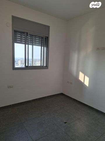 דירה, הרברט סמואל 57, מרכז העיר, חדרה