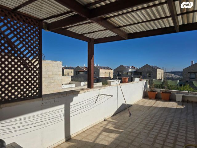 טריפלקס, הר מירון 1, שכונה ה'-ו', מבשרת ציון