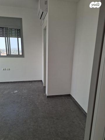 דירה, הרברט סמואל 57, מרכז העיר, חדרה