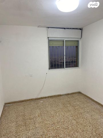 דירה, נתיב חן 65, נווה שאנן, חיפה