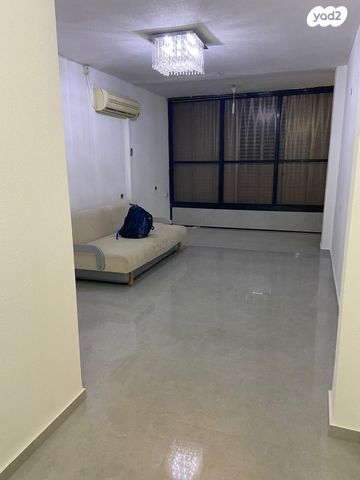 דירה, ברנר 8, לב העיר, בת ים