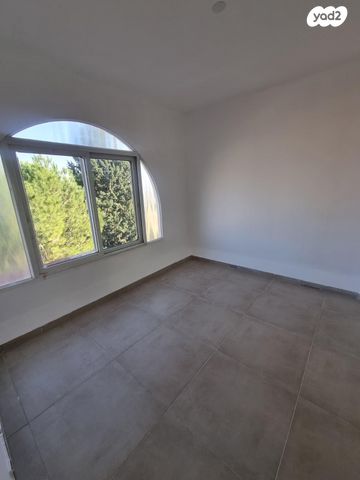 דירה, הורדים 25, שכונת הורדים, קרית שמונה