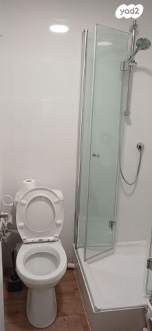 מרתף/ פרטר, הטבק 13, אלון, רמת השרון