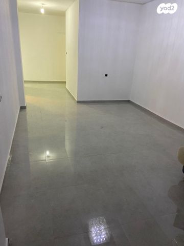 דירה, ברנר 8, לב העיר, בת ים