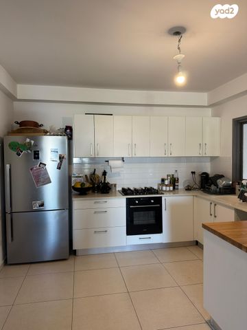 דירה, עפרה חזה 12, משכנות האומנים, קרית מוצקין