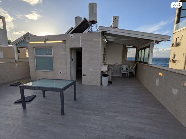 גג/ פנטהאוז, דרך בן גוריון 85, דרום מערב ותיק, בת ים