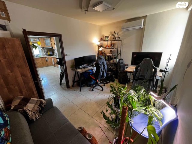 דירה, שמחה הולצברג 8, הגבול רוטשילד, בת ים