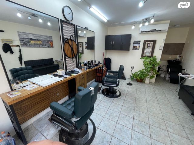 חנויות/ שטח מסחרי, רבי עקיבא 32, הר שלום, בני ברק