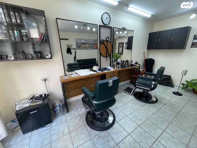 חנויות/ שטח מסחרי, רבי עקיבא 32, הר שלום, בני ברק