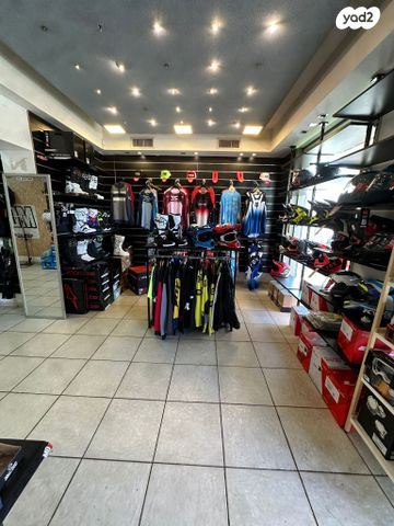 חנויות/ שטח מסחרי, הדקל 54, שכונה 7, תל מונד